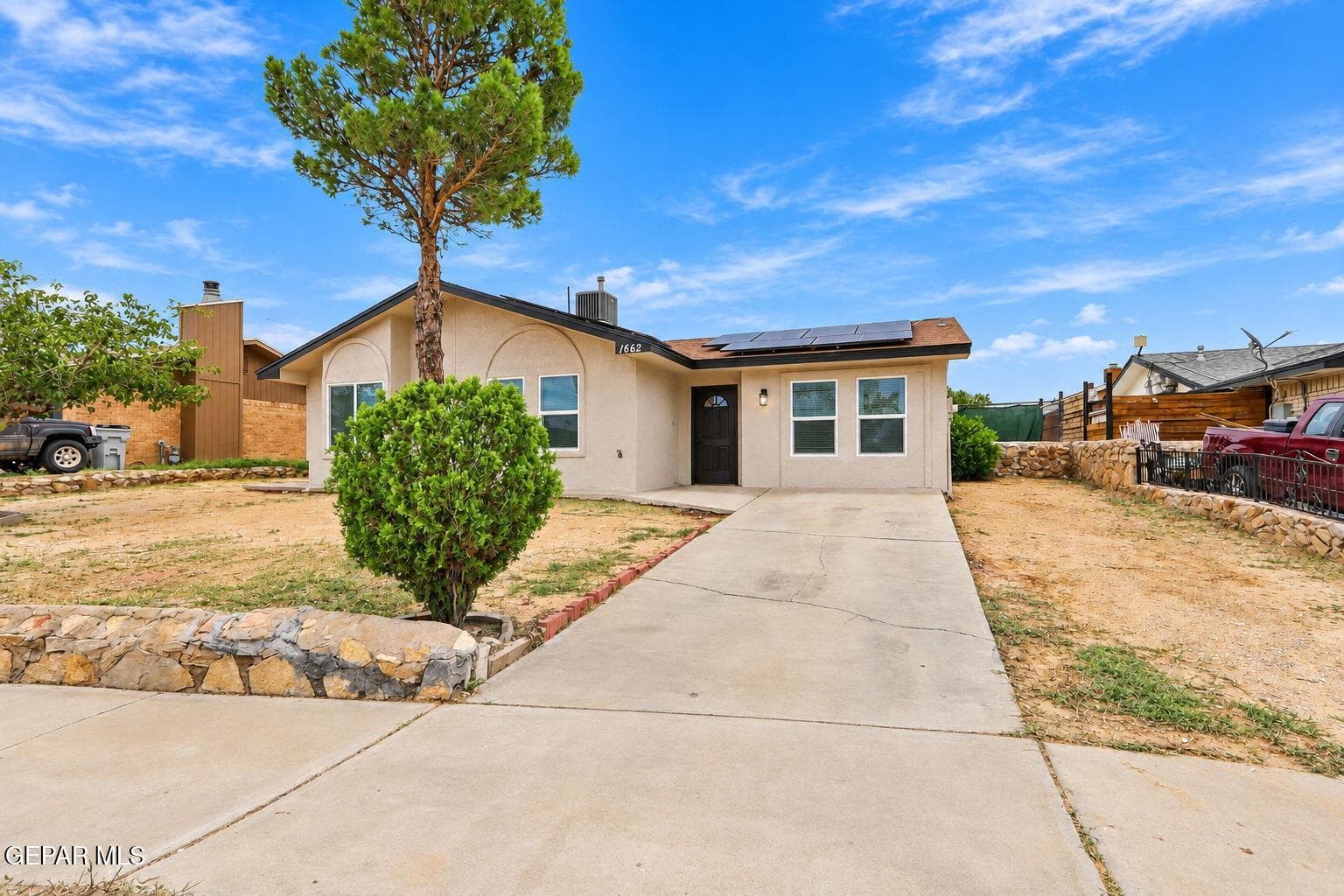 3-web-or-mls-Exterior_3