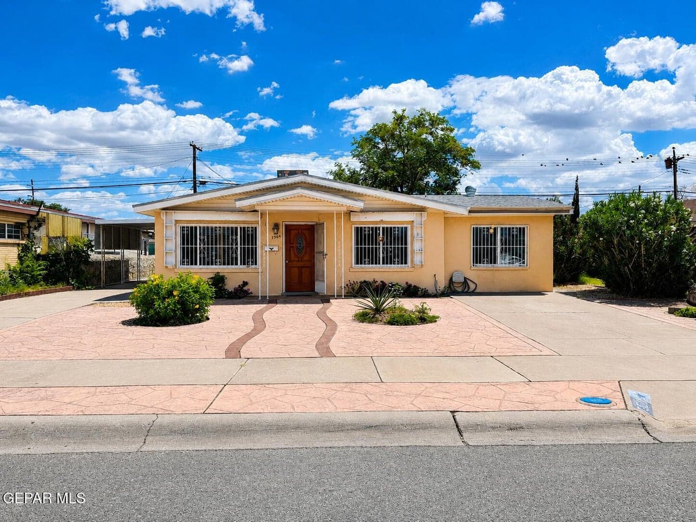 7304 PARKLAND Drive