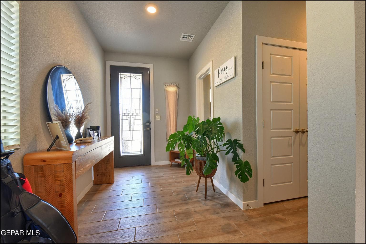 Inside entry