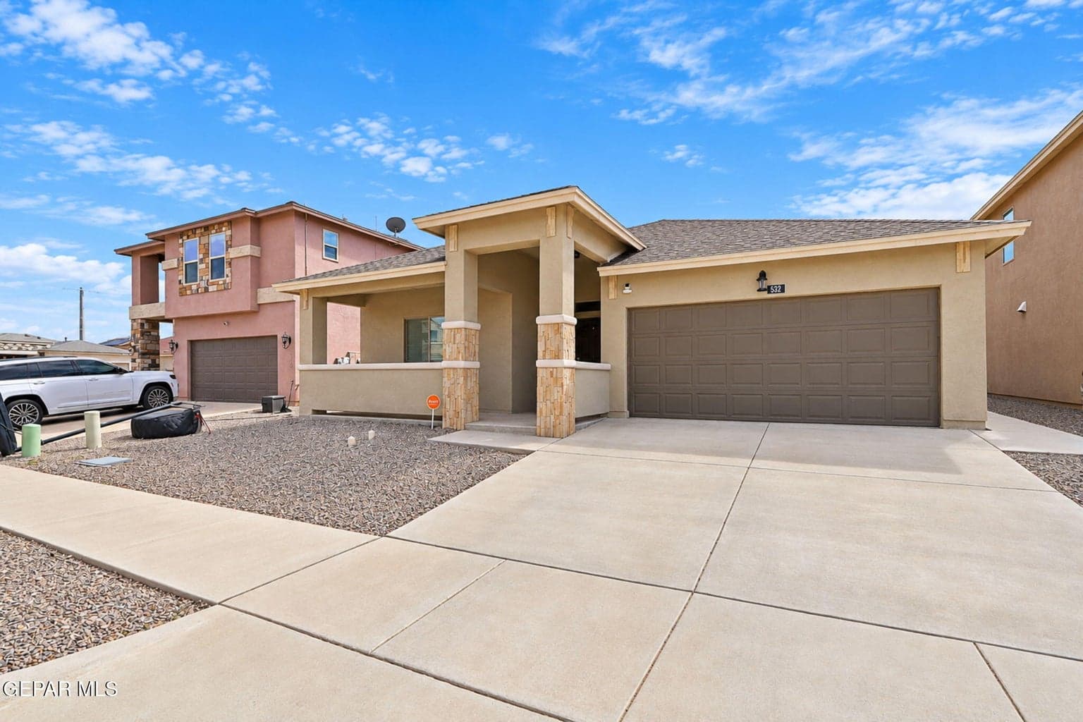 3-web-or-mls-Exterior_3