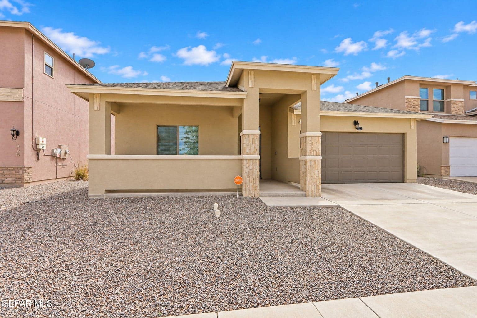 6-web-or-mls-Exterior_6