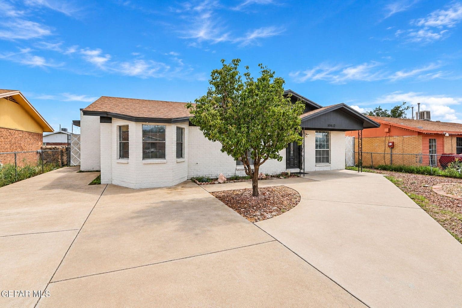 2-web-or-mls-Exterior_2