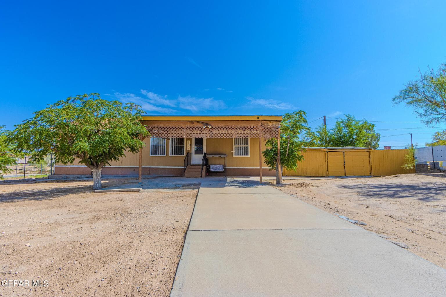 Photo of 1551 SEMINOLE Drive