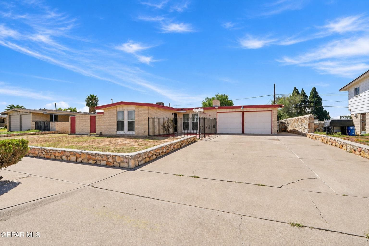 8404 MINEOLA Drive