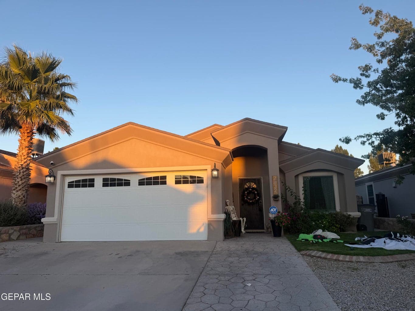 2832 TALKING ROCK Place