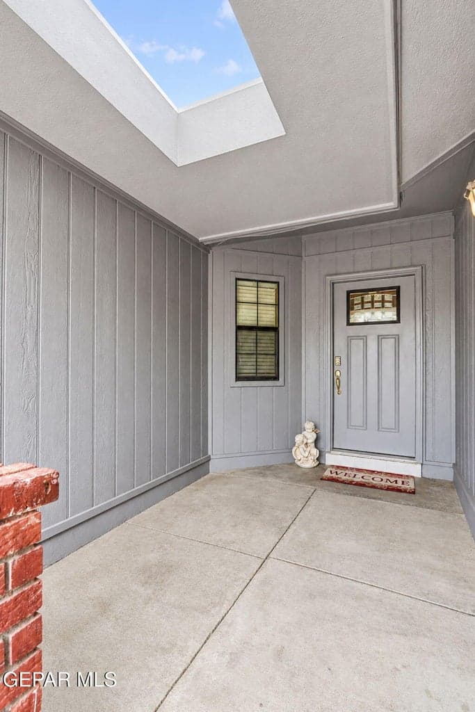 Photo of 7136 OVAL ROCK Drive