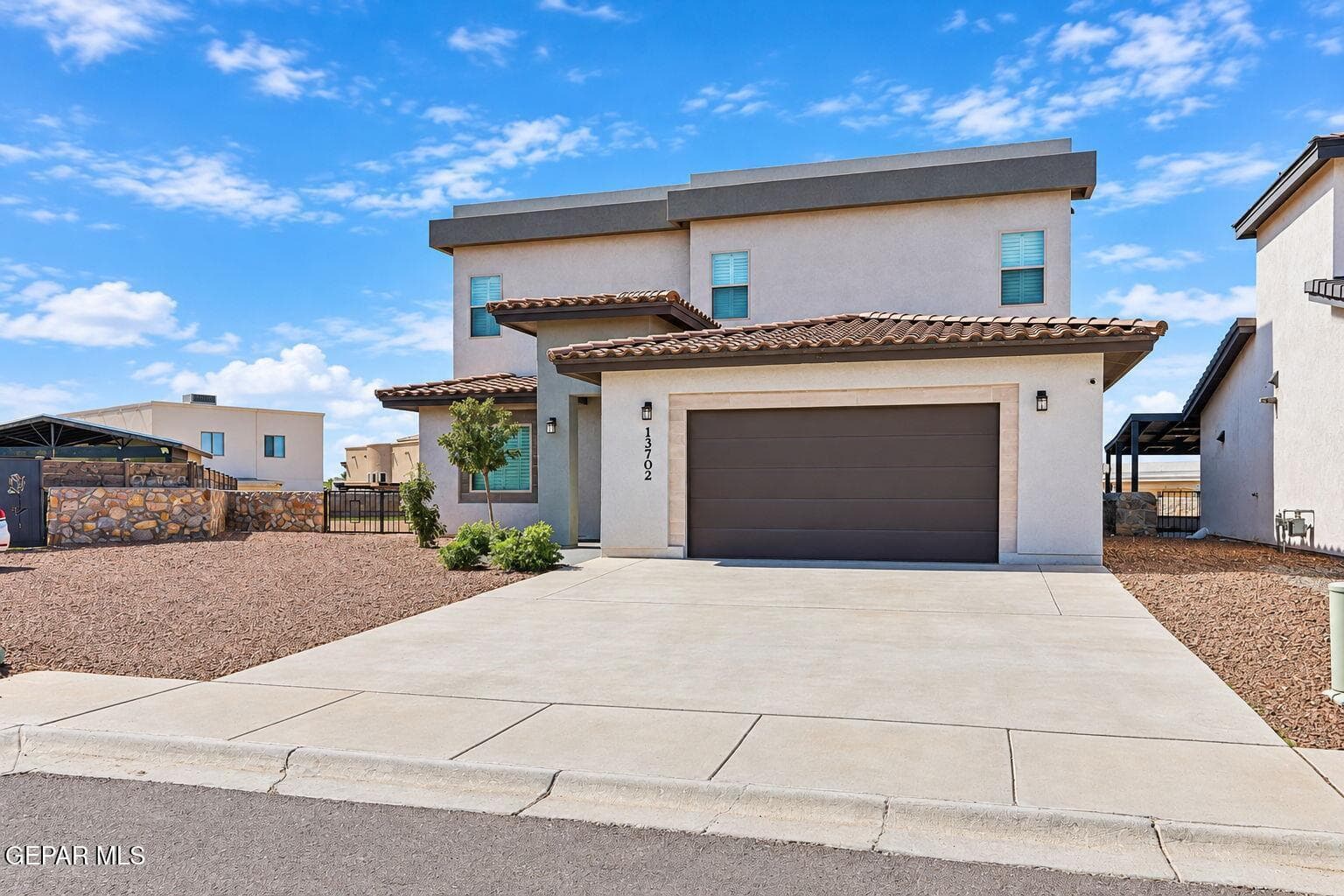 109-web-or-mls-Exterior 1_3