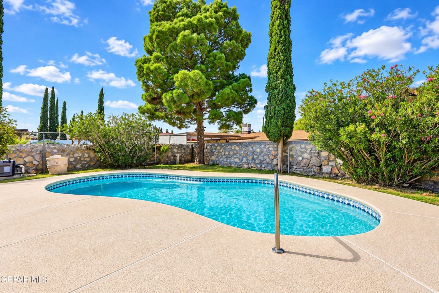 HEATED POOL