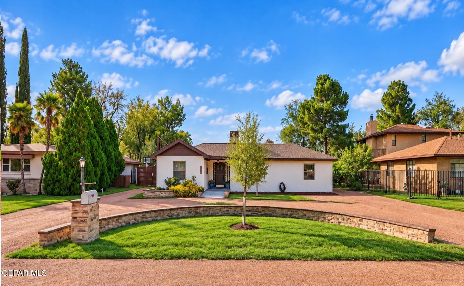 5117 CAMINO DE LA VISTA Drive