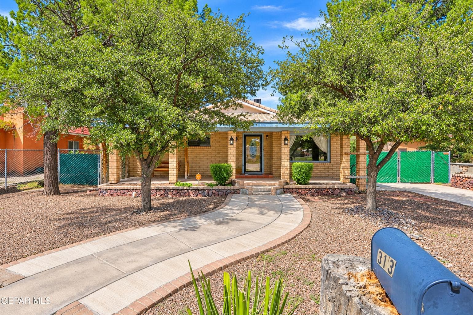 313 SHADY Lane