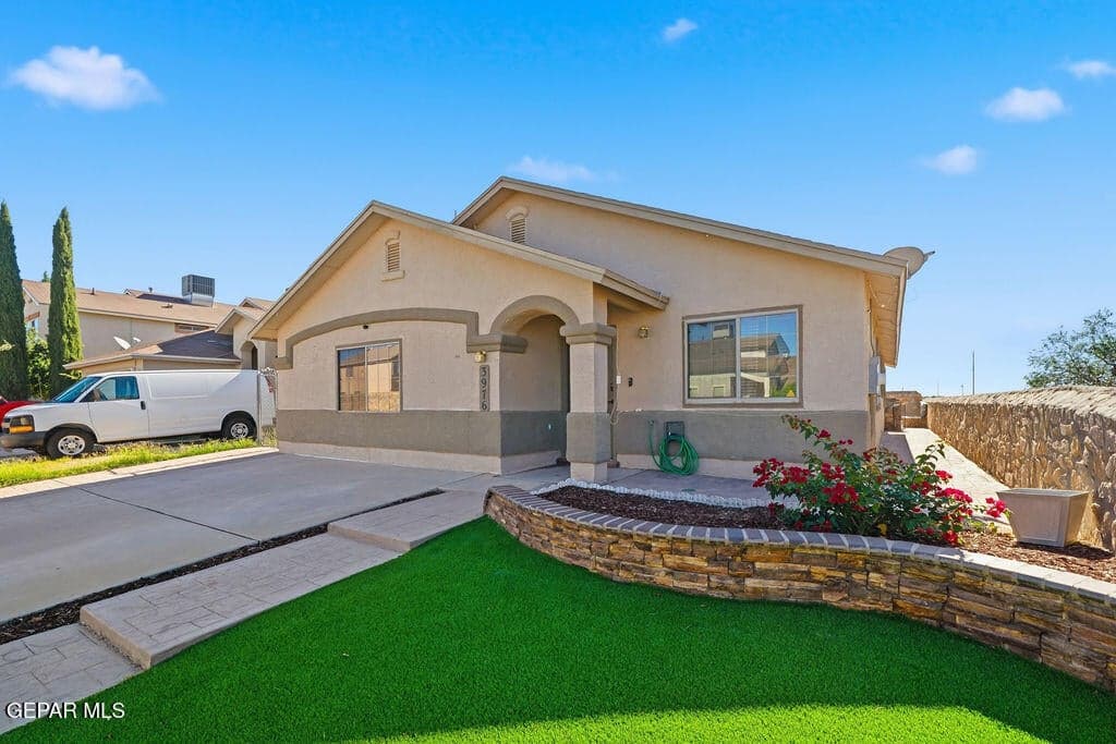 3697 Tierra Venado listing center real e