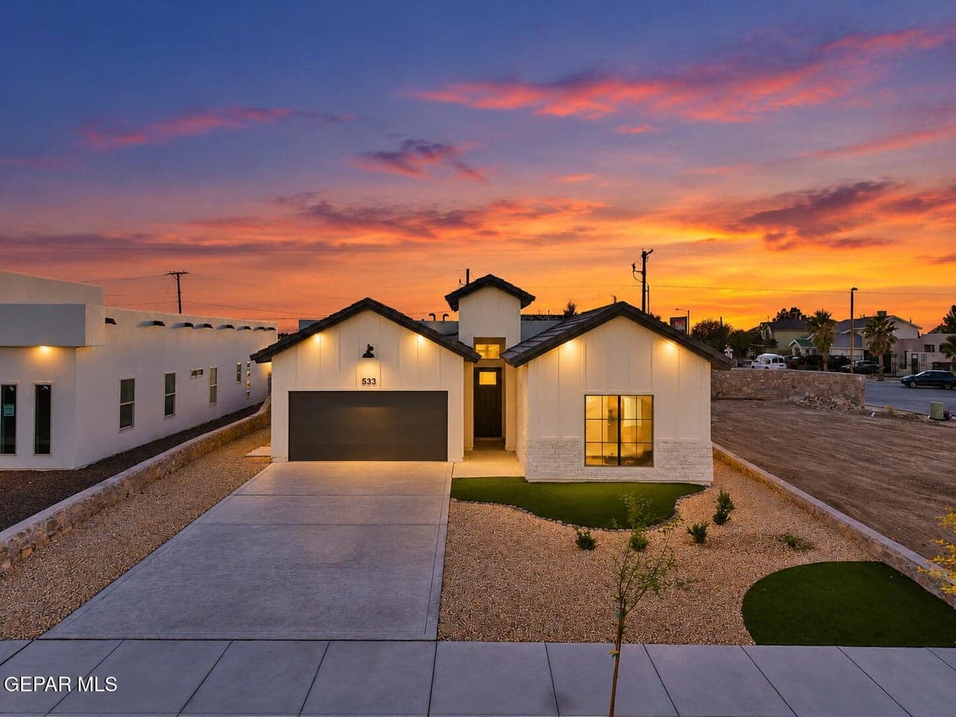 533 Bluegruff Street