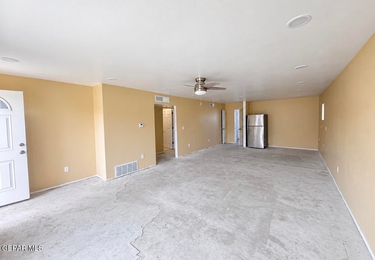 Open Layout living room/Kitchen