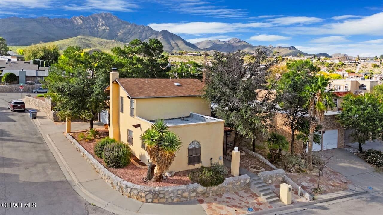 6847 RIDGE TOP Drive