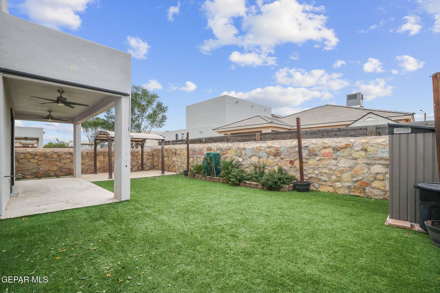 12328 Desert Hawk Ave-38