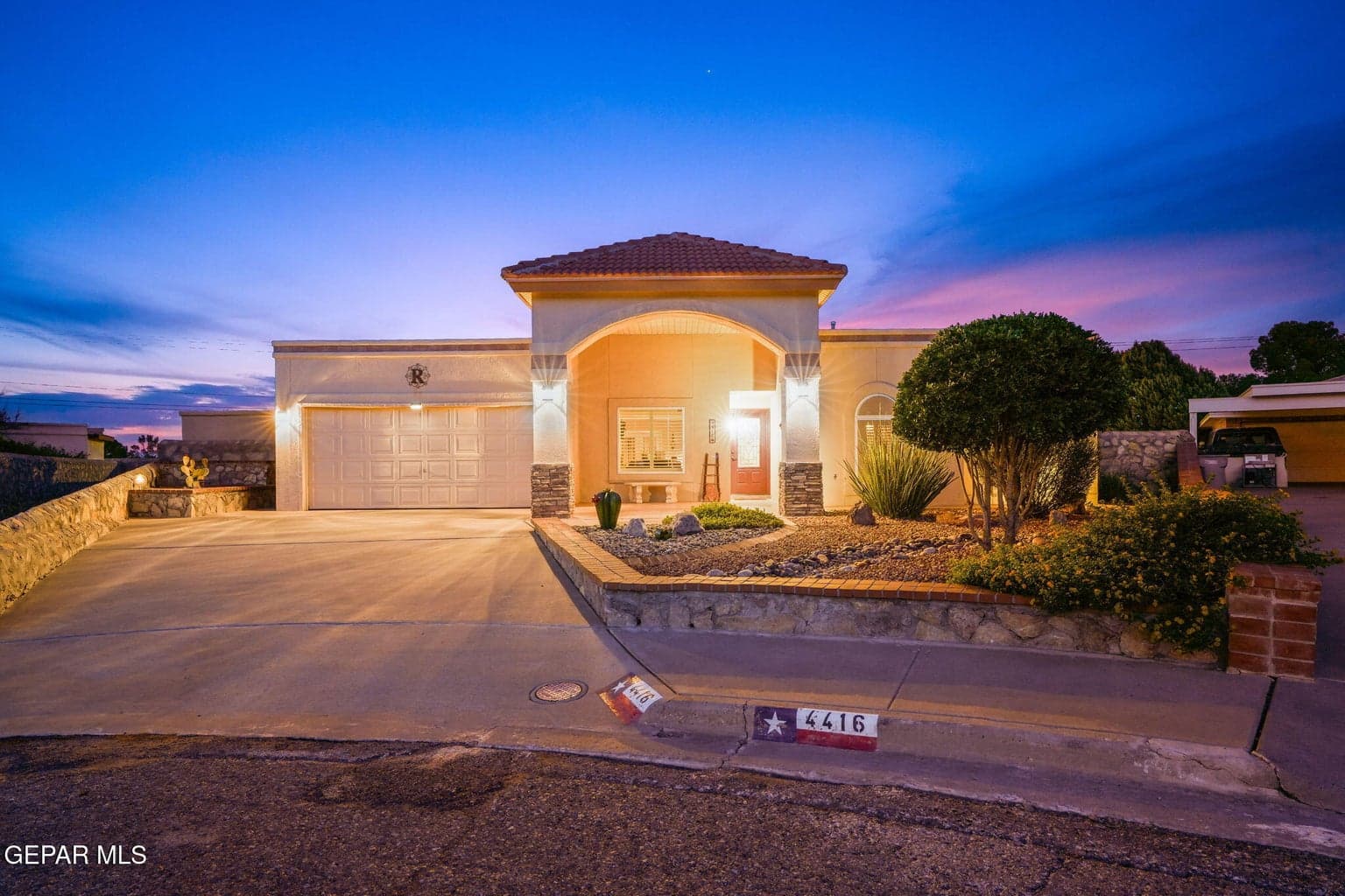 4416 LOMA HERMOSA Drive