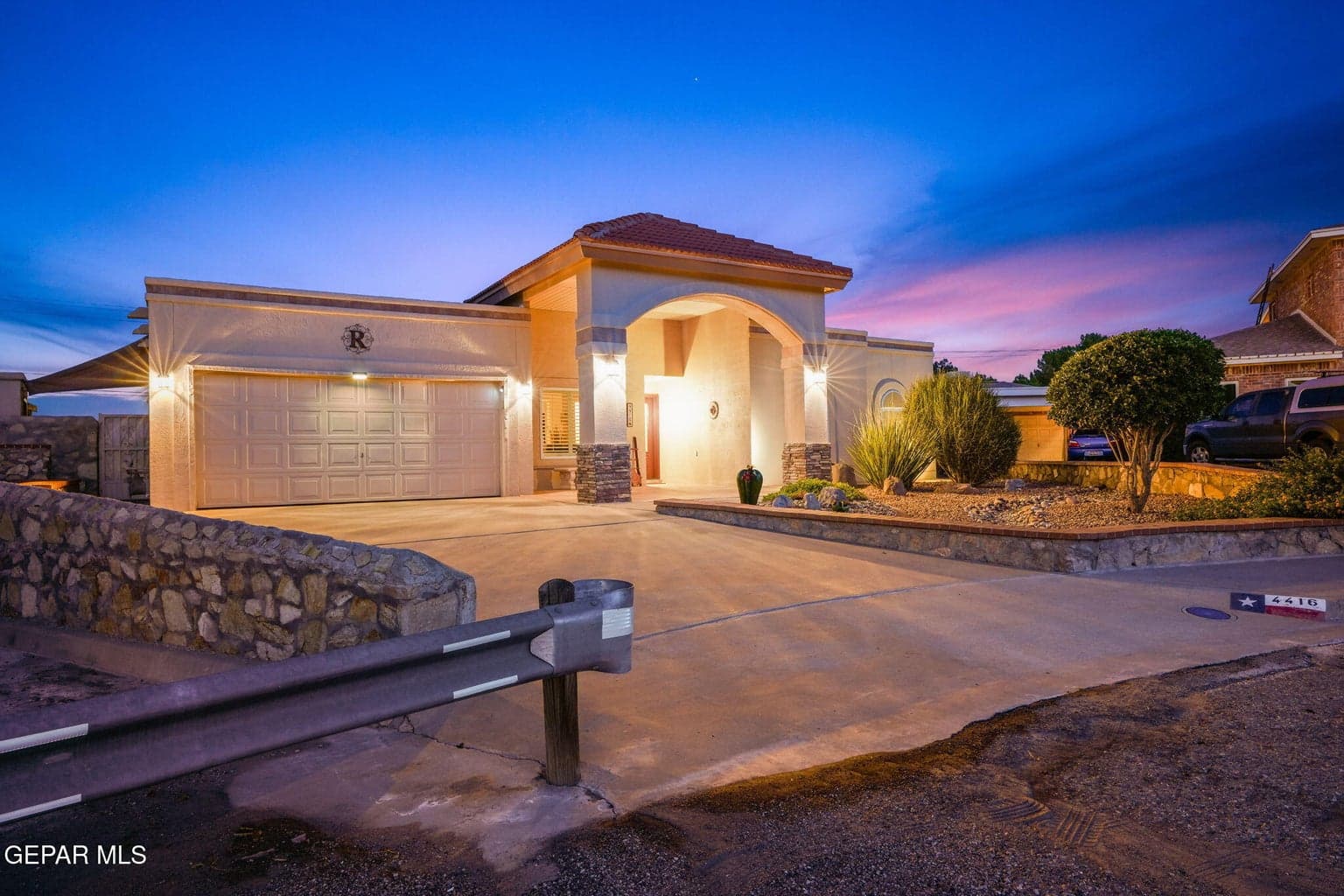 4416 Loma Hermosa Dr-2