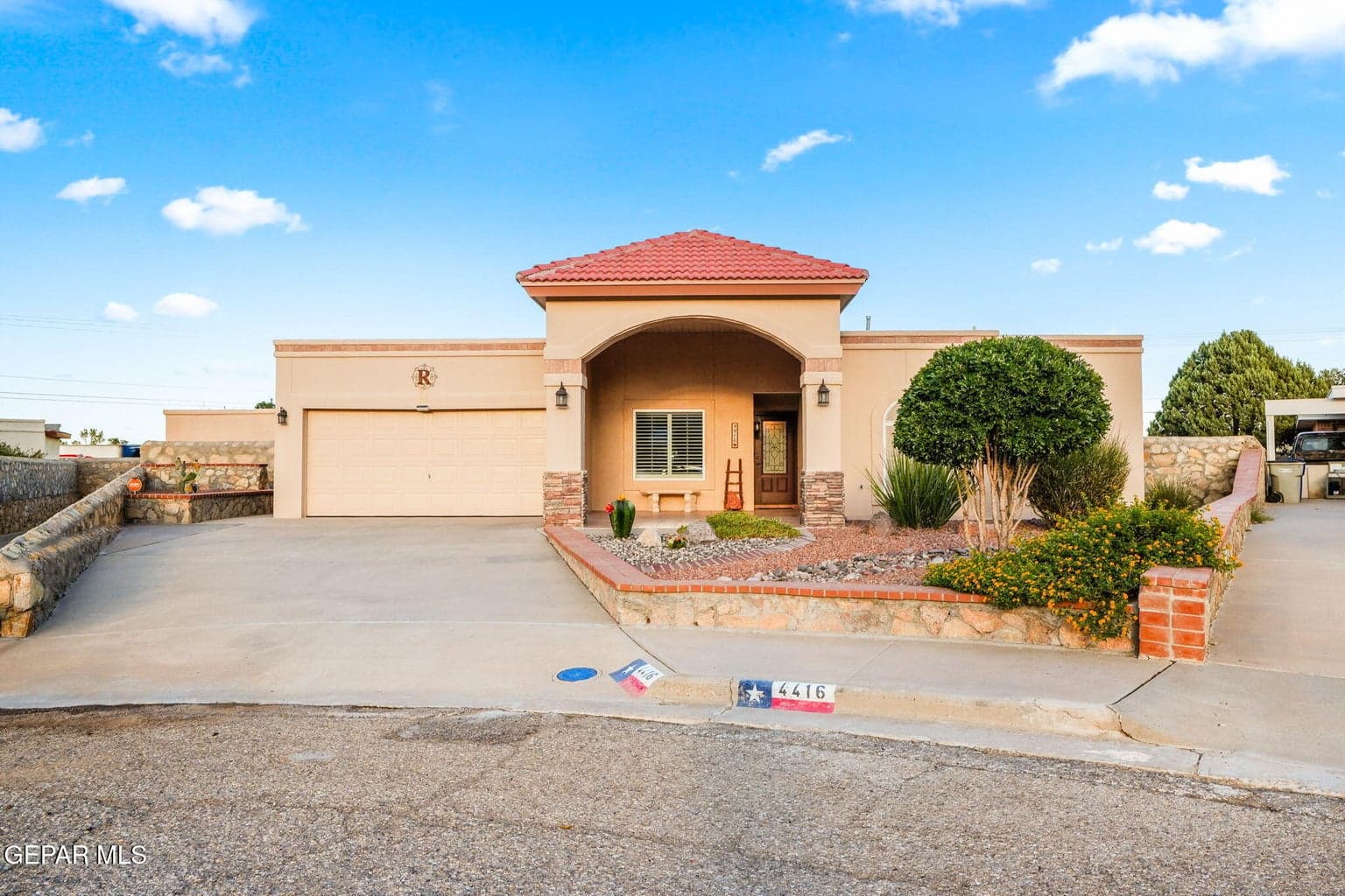 4416 Loma Hermosa Dr-4