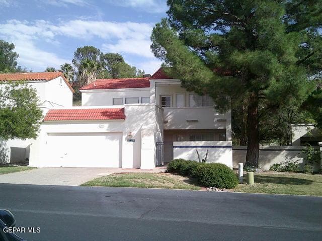 Photo of 1109 LOS JARDINES Circle