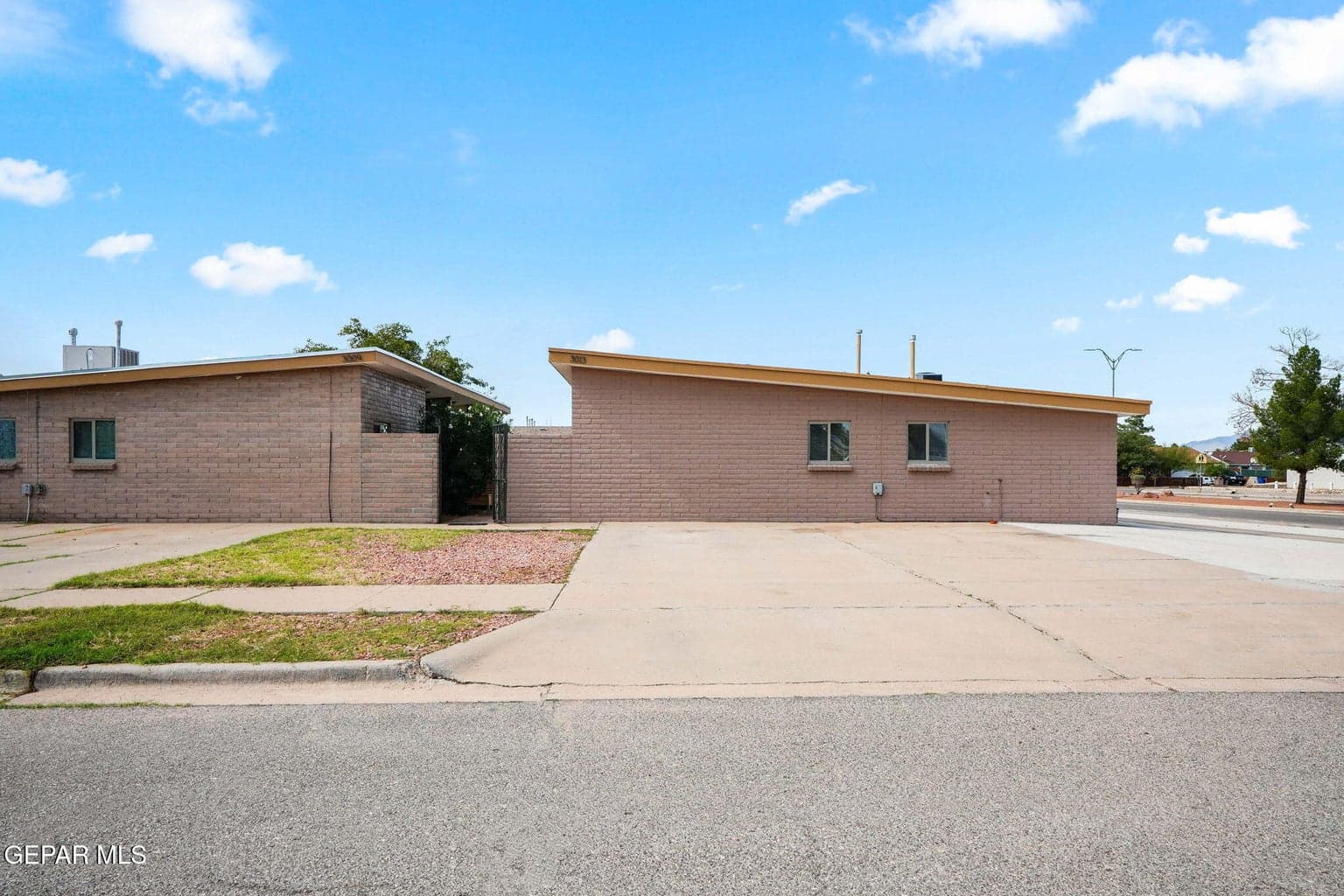 3013 BEACHCOMBER Drive A & B