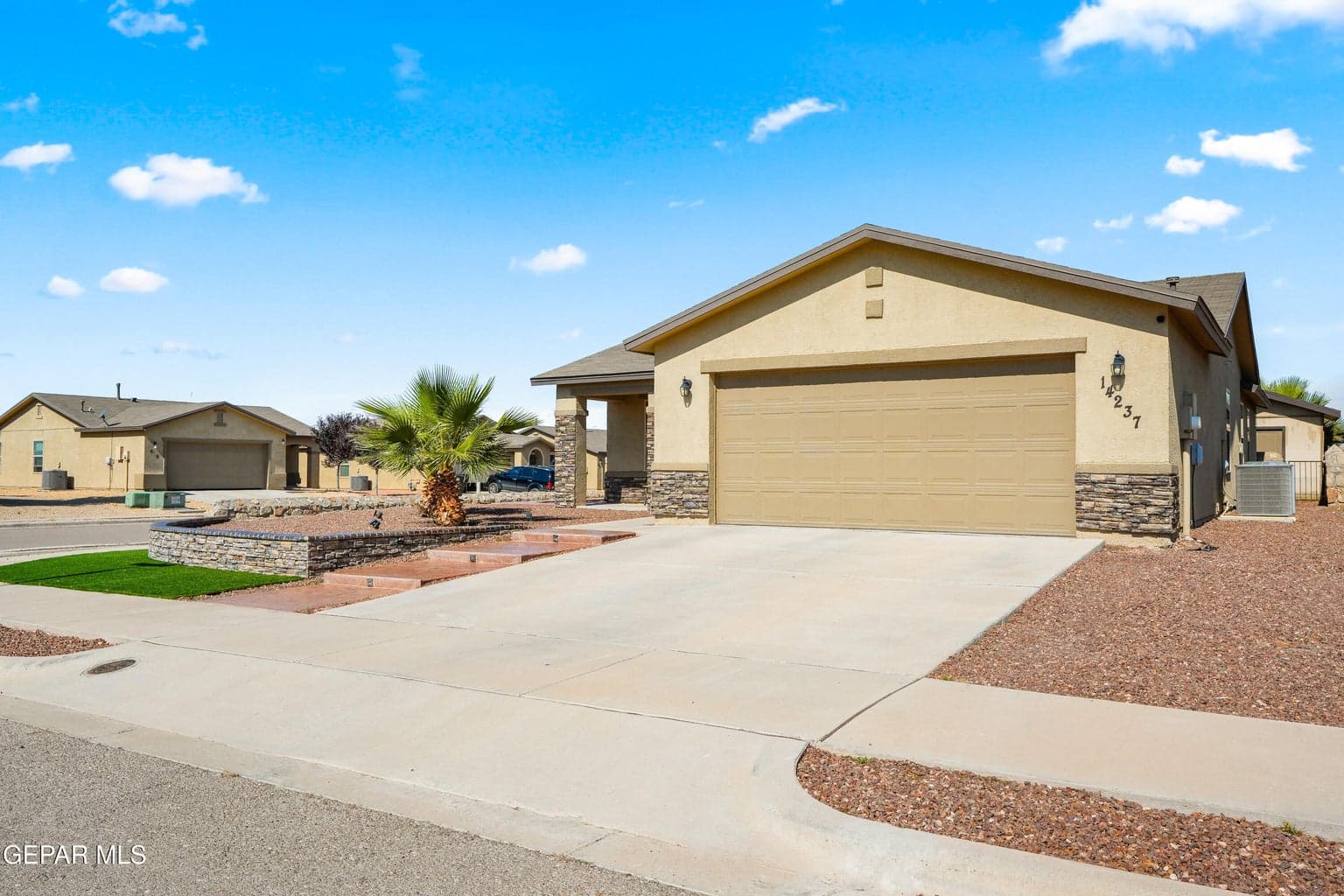 14237 Desierto Lindo Ave-2