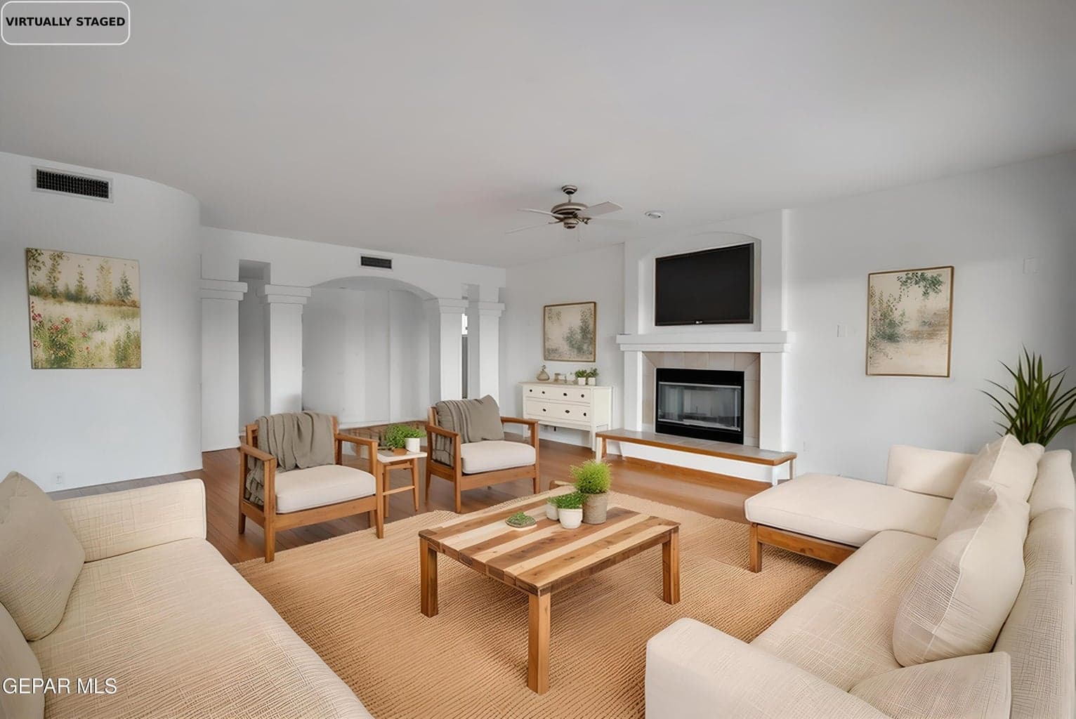 Primary suite at 6520 Calle Bonita Lane