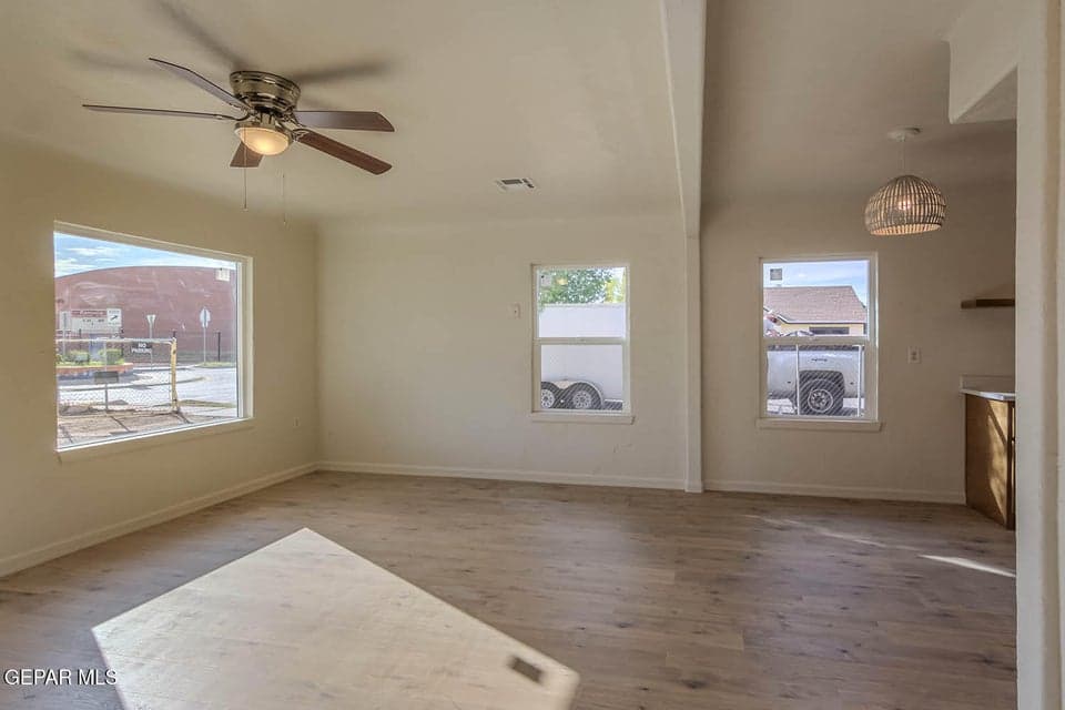 7113 Dale Road _ 008