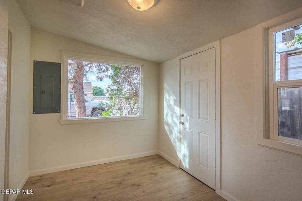 7113 Dale Road _ 030