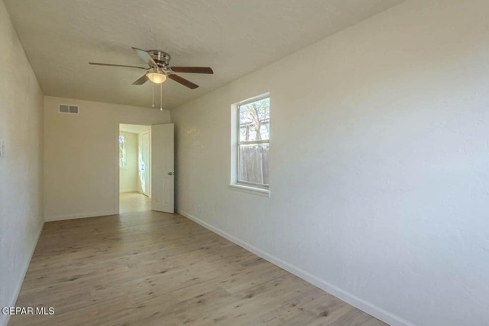 7113 Dale Road _ 033