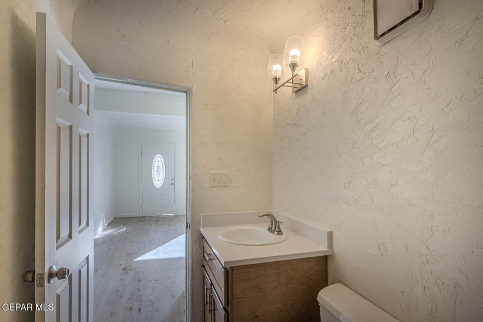 7113 Dale Road _ 037