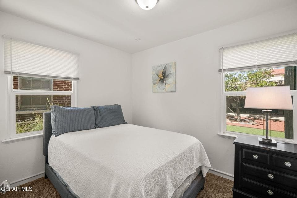 3817 Frankfort Ave-23