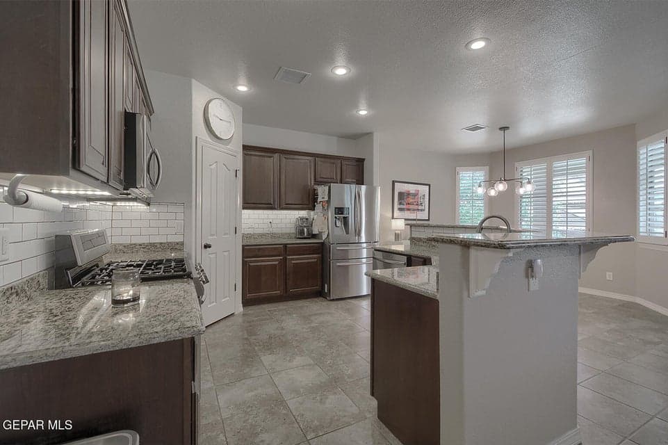 5620-Valley-Maple-Kitchen