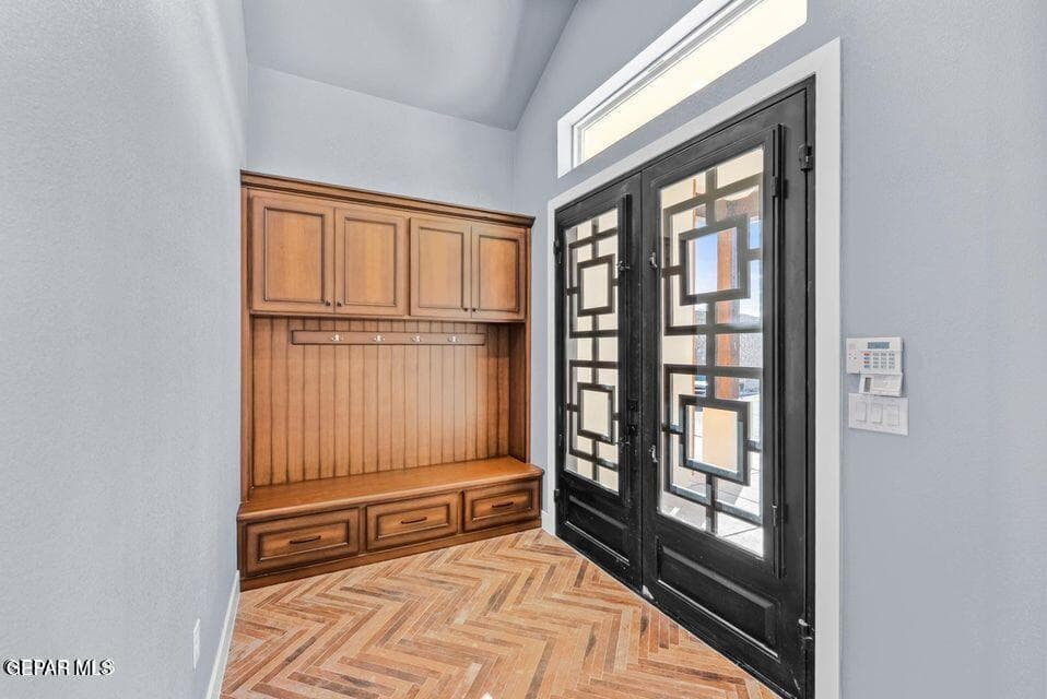 20251121175936167338000000-o