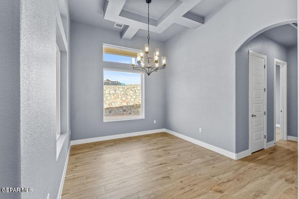 20251121175949784656000000-o