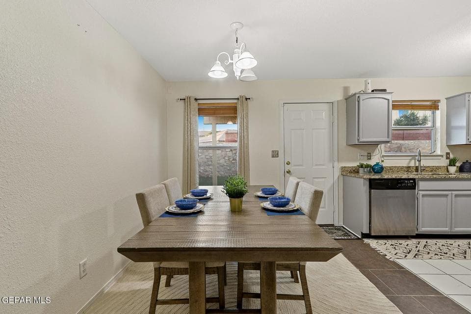 ada1cc97-1648-4900-a395-15cfd3c75600