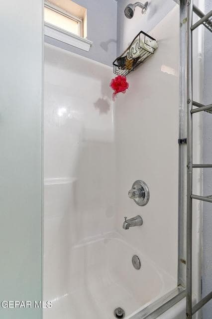 b22aa2cb-505e-46a0-8443-dc9d9ba6d791