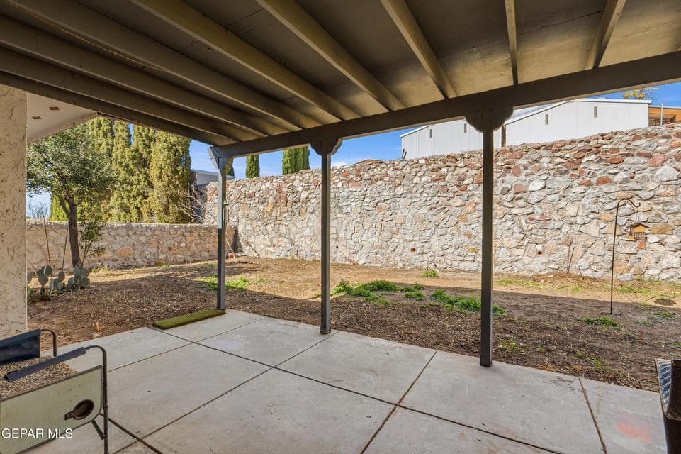 6609 Mesa Grande Ave