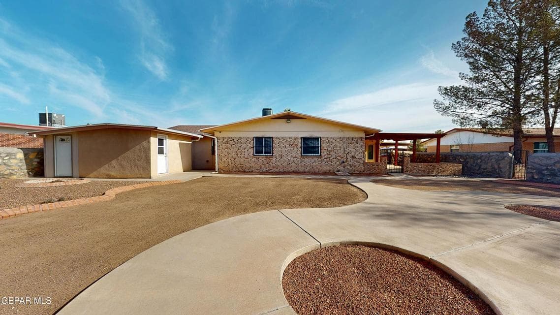 8612-Arboleda-Dr-02272026_112056