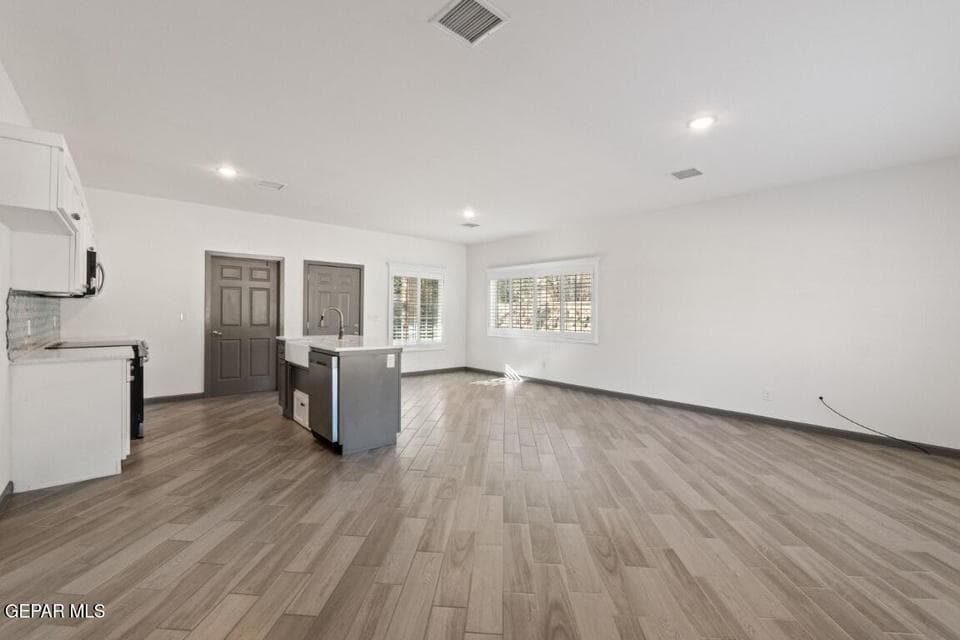 Casita living/kitchen