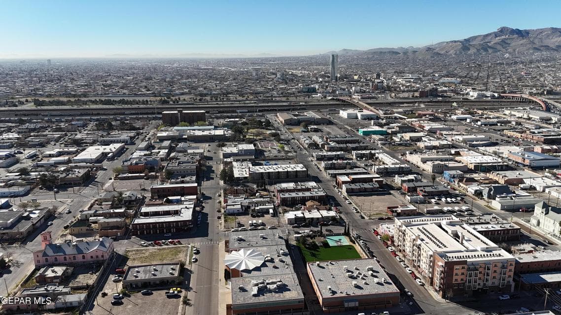 41884694-6D42-4AE6-8111-8DE10E9A5BC6