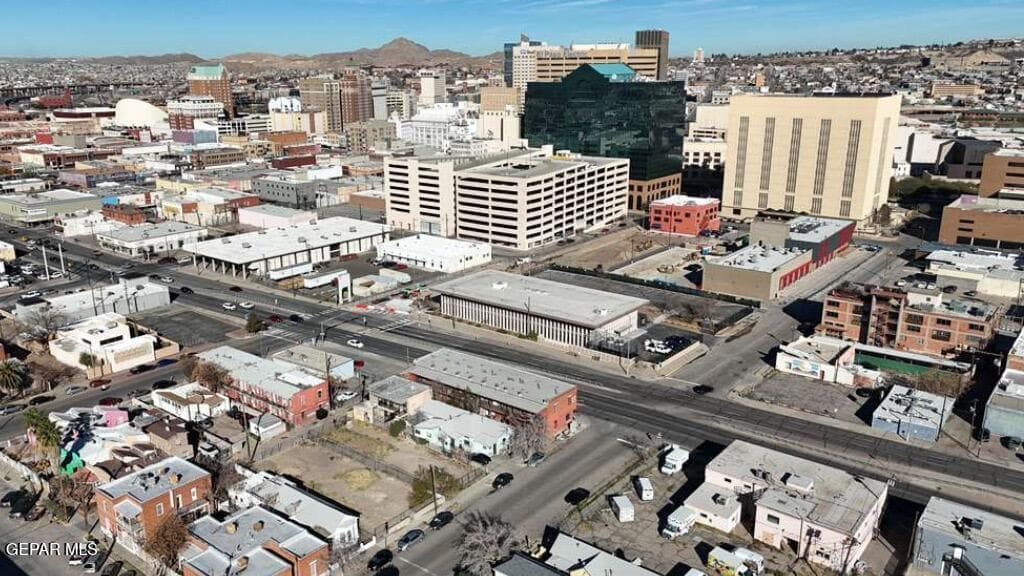 C2BE2D03-634C-432C-8841-17430880515C