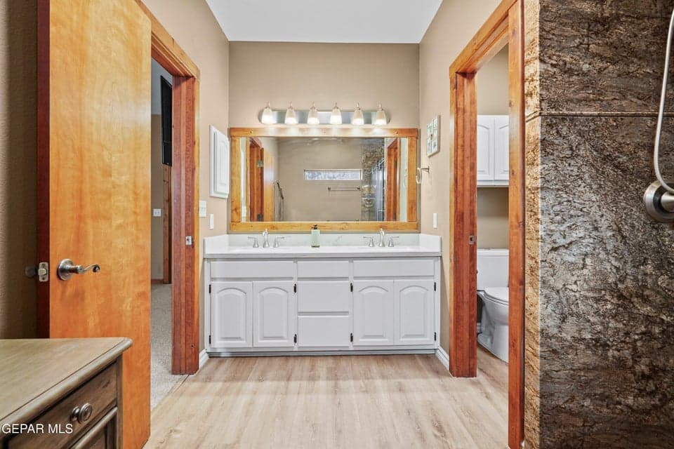 OSCAR PEREZ EDITED-25