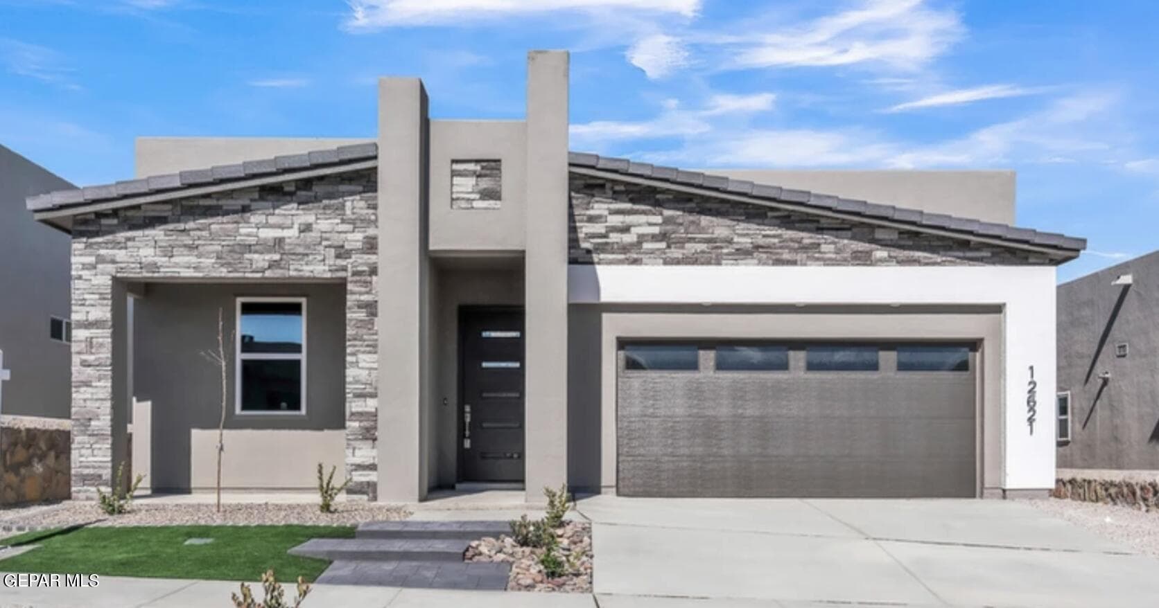 216 EMERALD GOLD Place