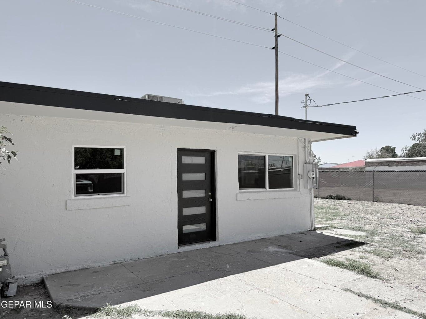 1921 E San Antonio Avenue