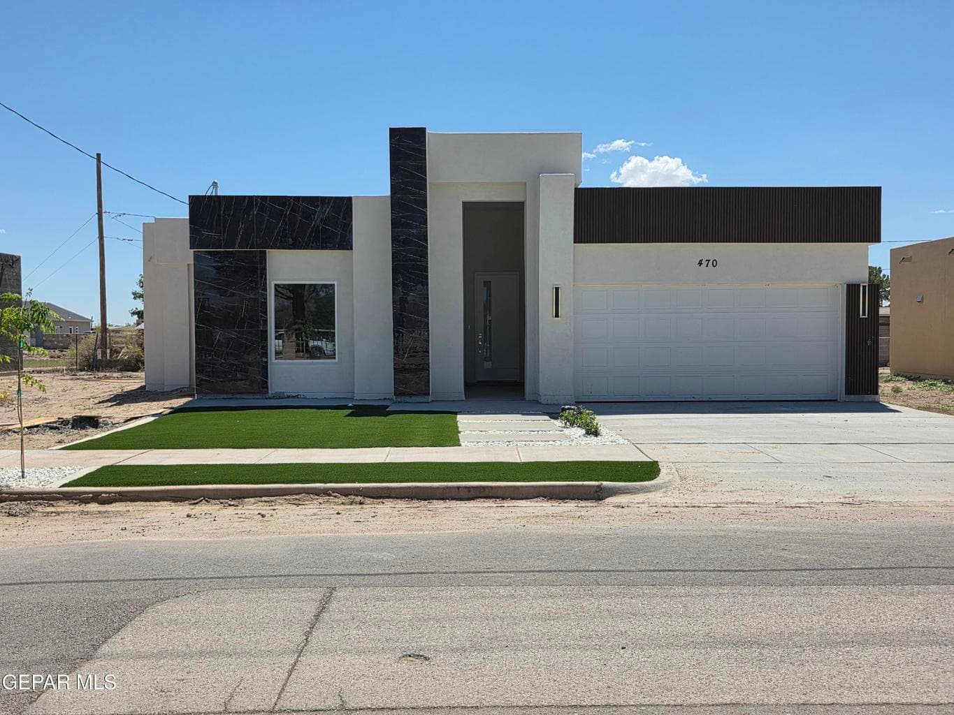 Photo of 470 Sylvia Court