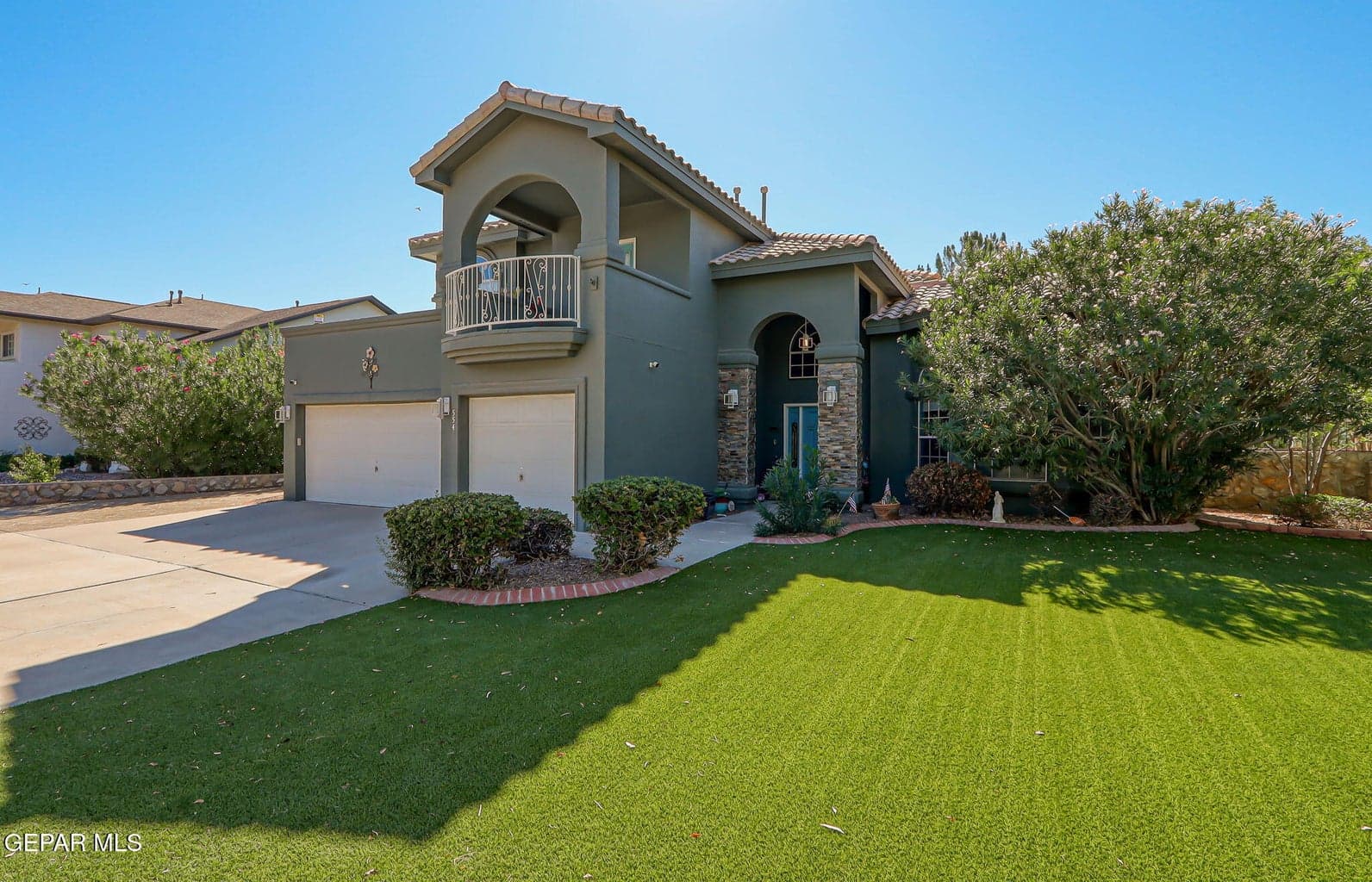 554 SHADOW WILLOW Drive