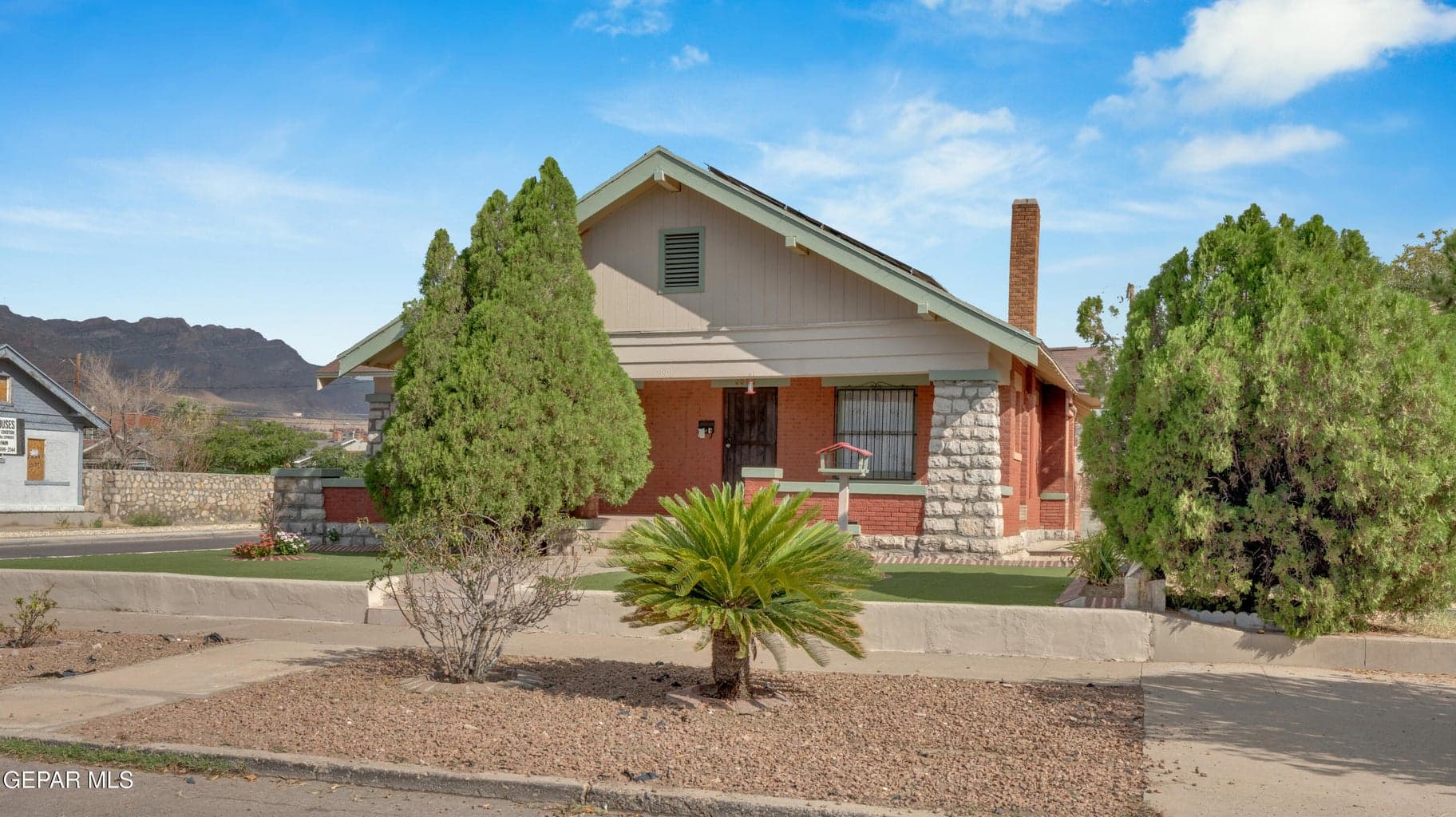3601 LA LUZ Avenue