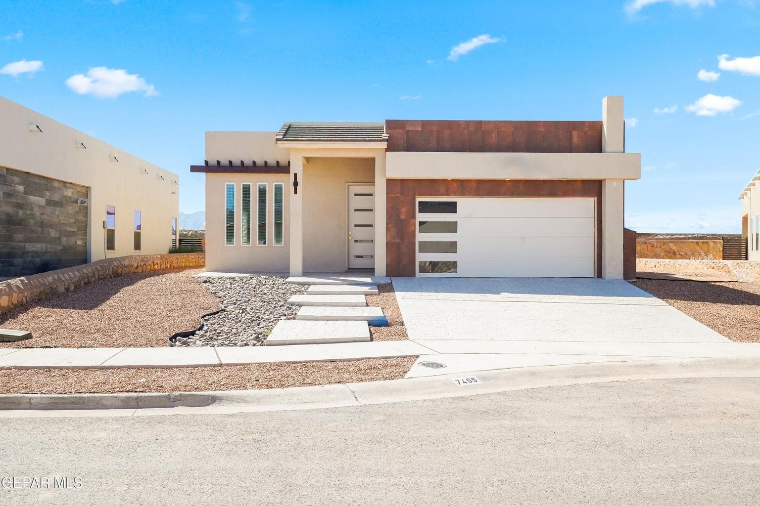 7405 Norte Mesa Lane