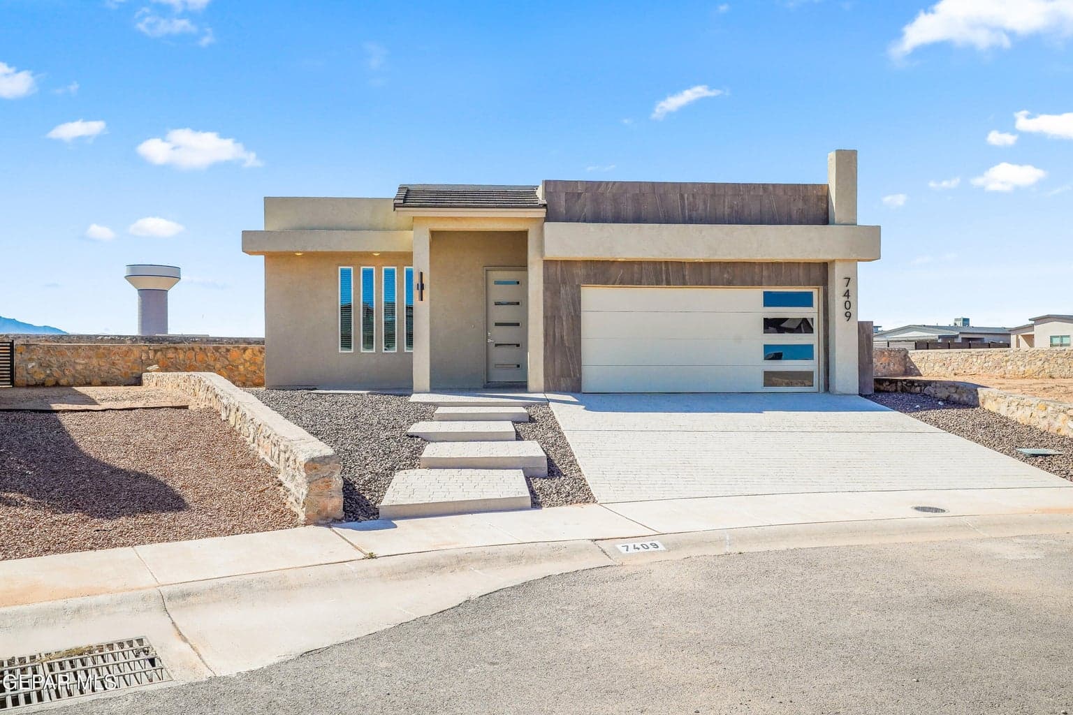 7409 Norte Mesa Ln Lane