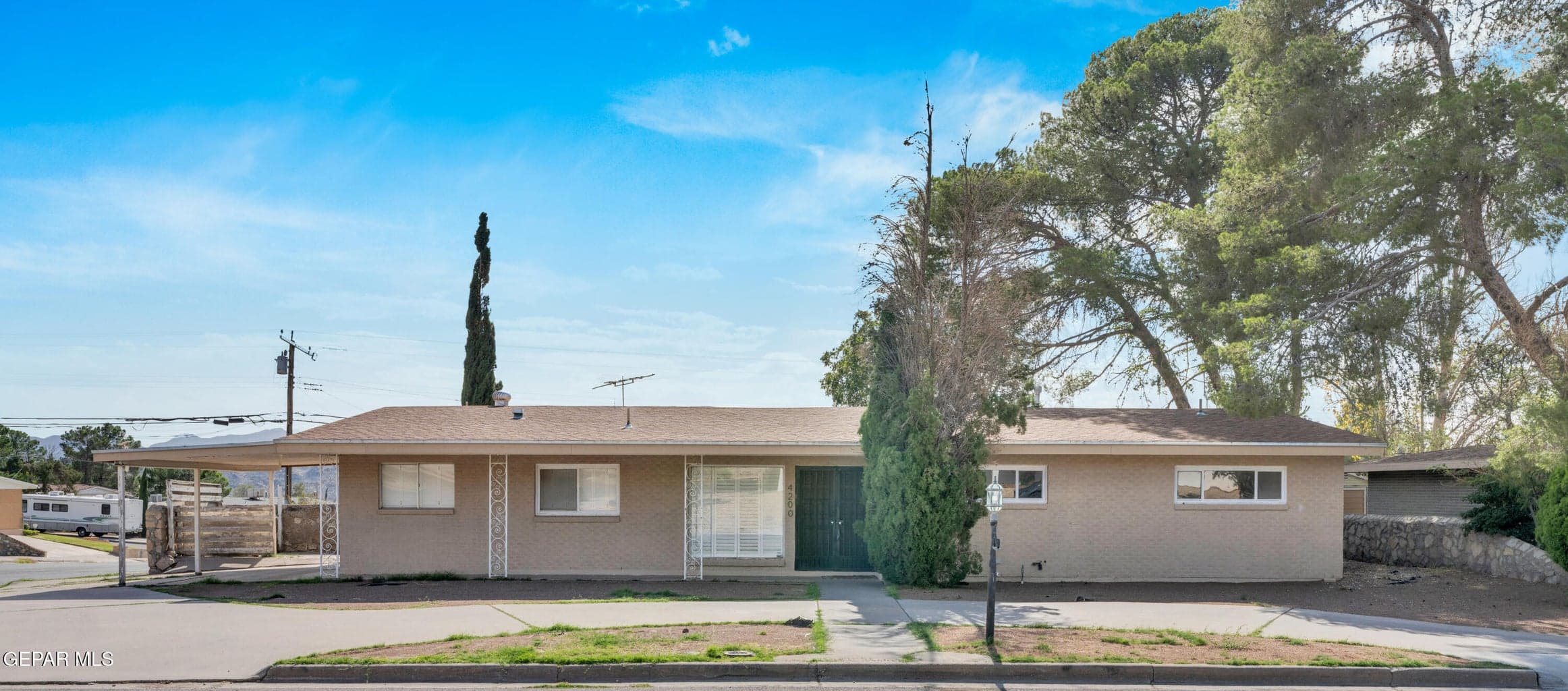 4200 WALLINGTON Drive